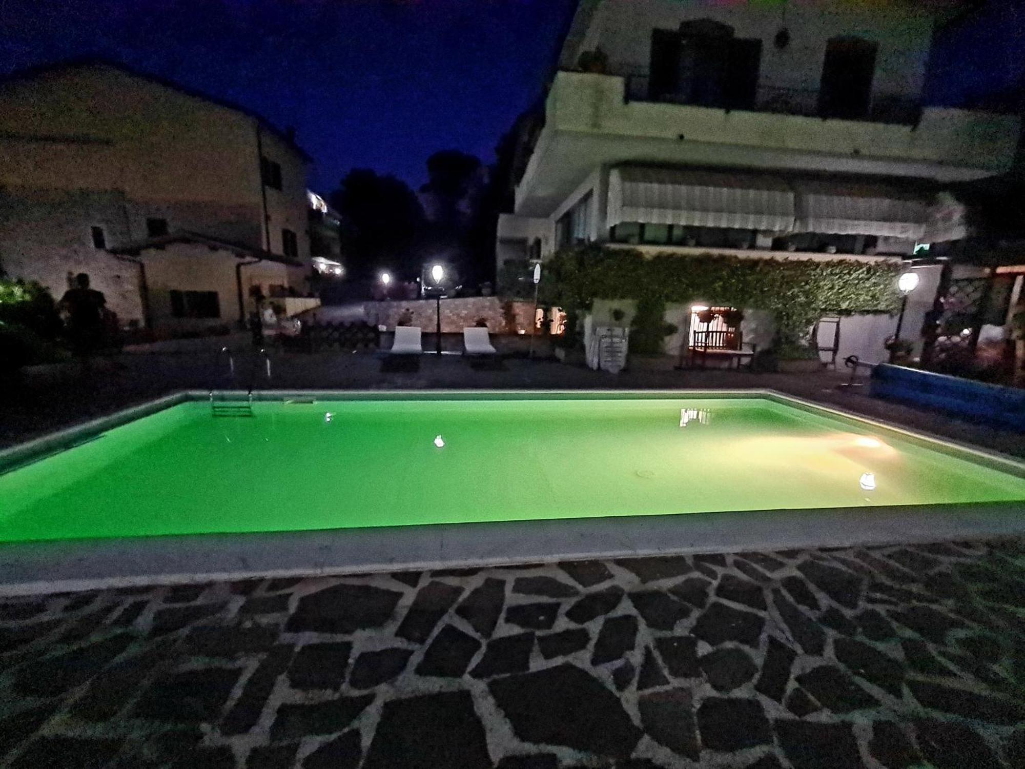 Bed and Breakfast Lucky Garden Беванья Екстер'єр фото